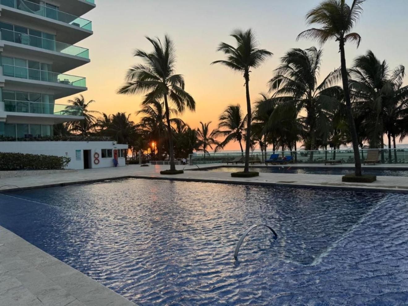Morros Cerca Al Américas Centro De Convenciones Cartagena